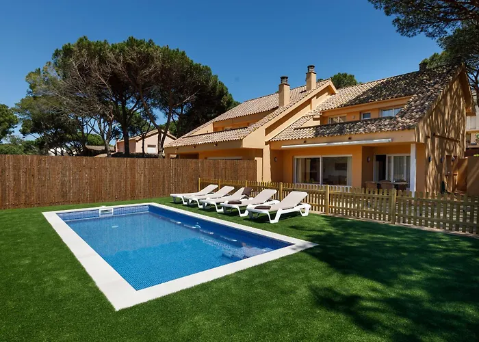 Con Piscina A 120m De La Playa De By La Costa * بالس